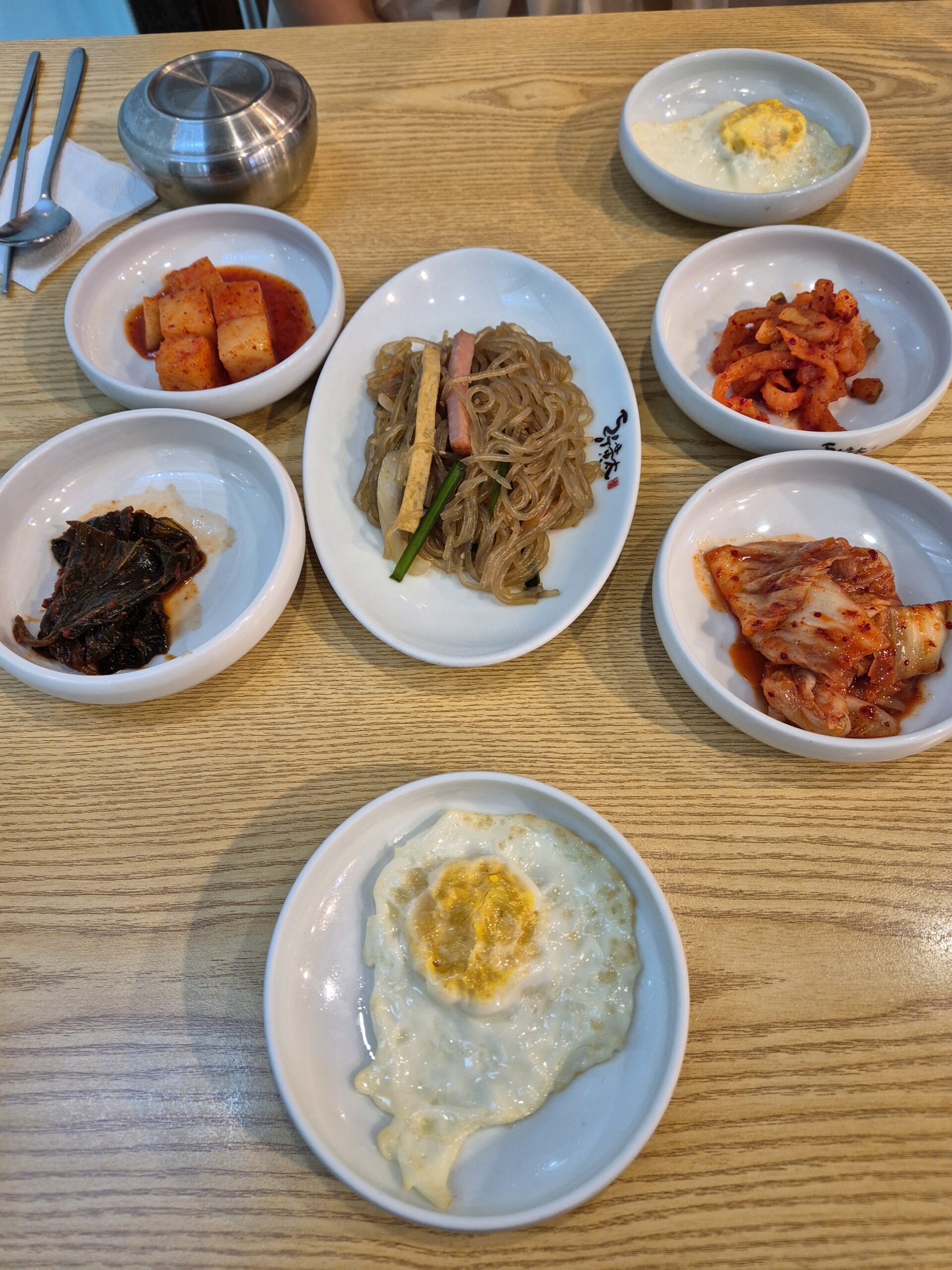 동우황태북어국 기본 반찬